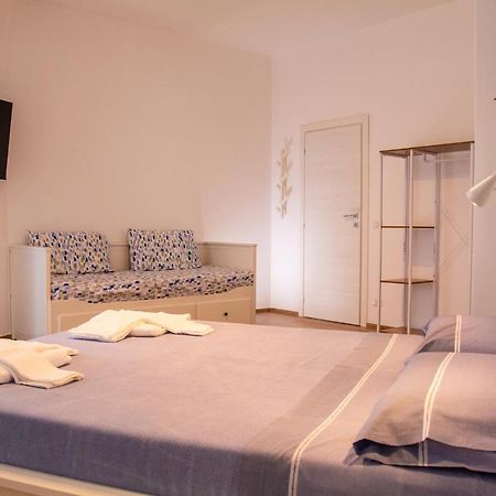 Fara1 Guesthouse Bari Esterno foto