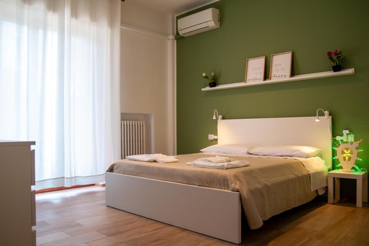 Fara1 Guesthouse Bari Esterno foto