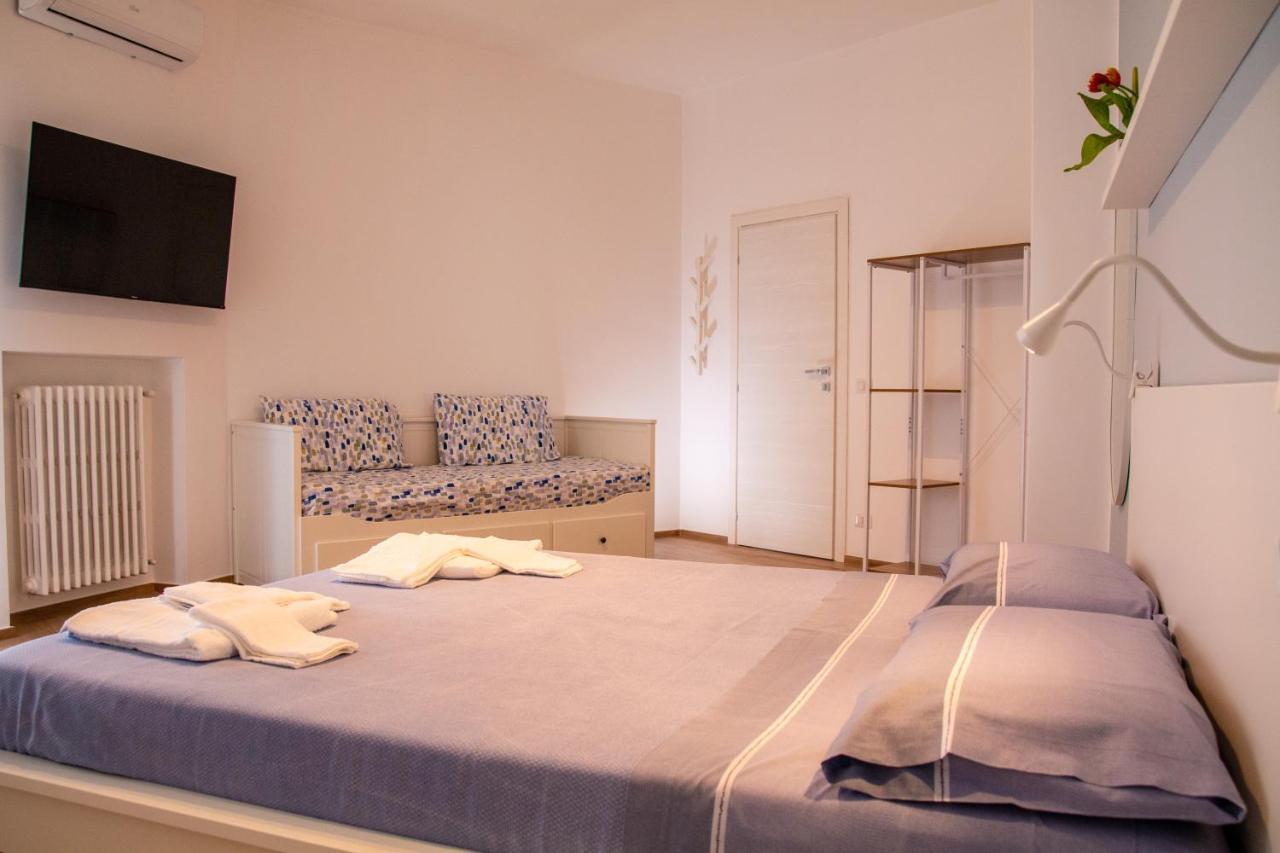 Fara1 Guesthouse Bari Esterno foto